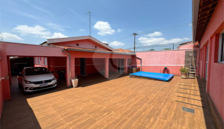 Casa à venda com 3 quartos, sendo 1 suíte,  em Jardim Alvorada, São Carlos, SP
