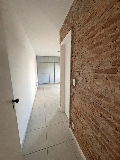 Sobrado à venda com 4 quartos, sendo 1 suíte,  em Vila Sônia, São Paulo, SP