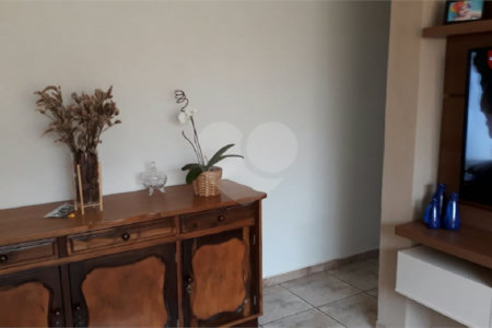 Sobrado à venda com 3 quartos em Jardim Bicão, São Carlos, SP