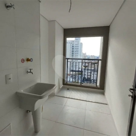 Apartamento novo com 129m² na Mooca com 2 suítes e 2 vagas.