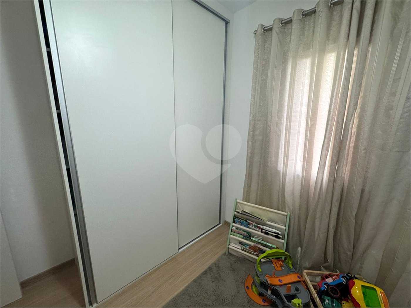 Apartamento de 2 dormitórios, no Vila Verde Sabará, em São Carlos.