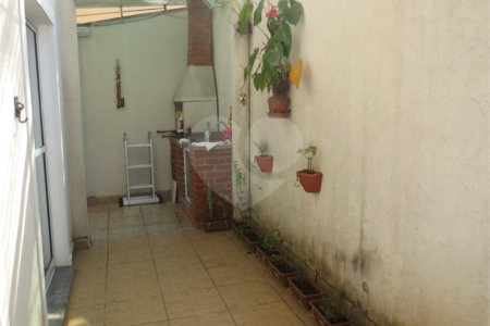 Sobrado na Saúde c/3 quartos, sendo 1 suíte, 3 vagas paralelas -metrô Saúde