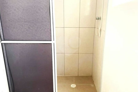 SOBRADO PARA VENDA OU LOCAÇÃO EM PERDIZES COM 3 DORM E 2 VAGAS DE GARAGEM