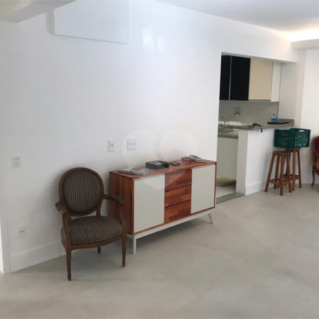 APARTAMENTO 2 QUARTOS (1 SUÍTE) À VENDA NO PARAÍSO