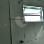 Oportunidade na Sé: Apartamento Reformado e Ensolarado com Localização Estratégica!