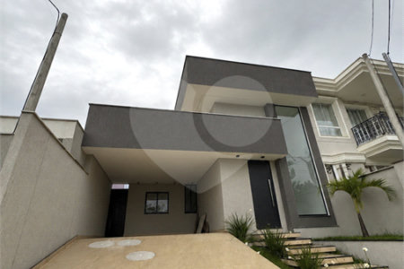 Casa Linear 3 quartos com 1 suíte, área de lazer