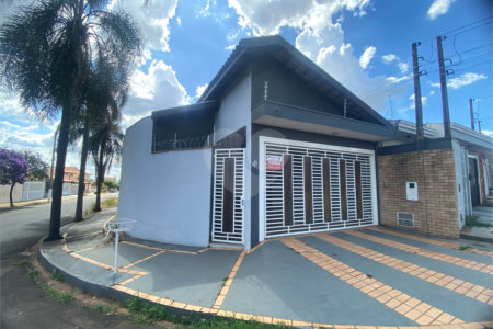 Casa a venda no Jardim Cardinalli - São Carlos/SP