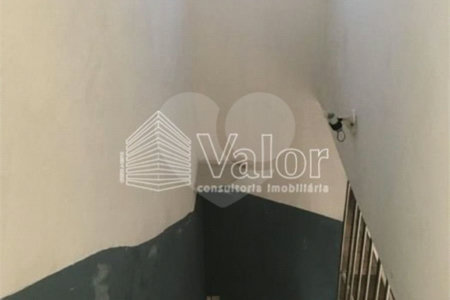 Casa Sobrado com piso cerâmico, com 3 dormitórios no Jardim Ricetti
