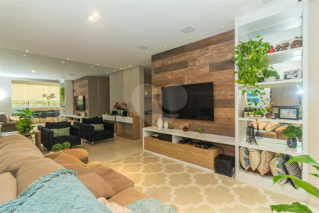 Apartamento na Mooca - 3 vagas
