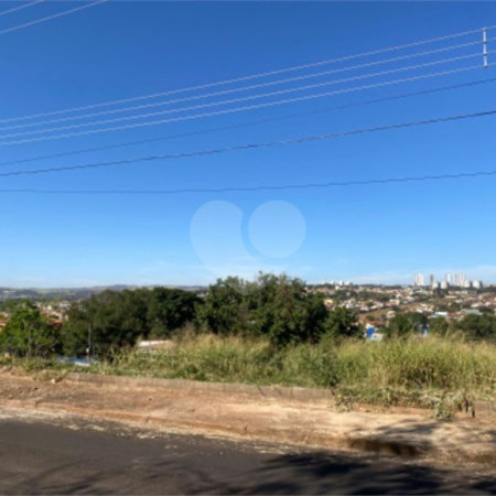 Terreno contendo 917,00 m² de área, em Ribeirão Preto/SP.