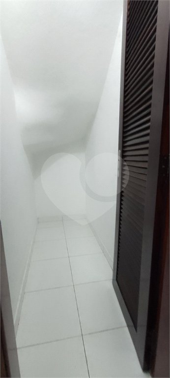 Sobrado à venda com 2 quartos em Jardim Itacolomi, São Paulo, SP
