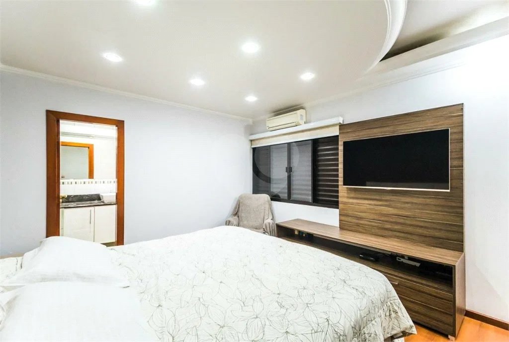 Casa à venda ou para alugar com 4 suítes em Saúde, São Paulo, SP