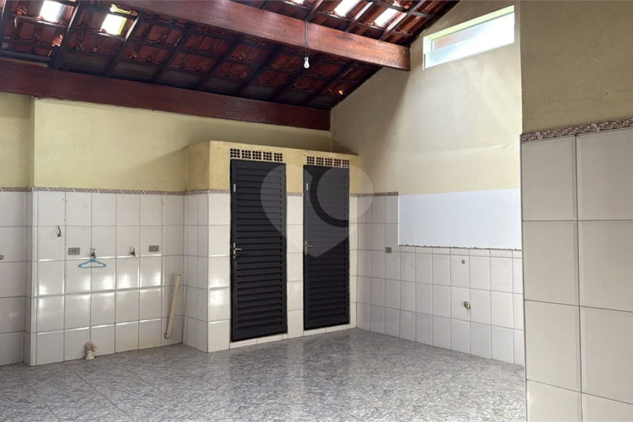 Casa a venda, composta por 2 casas separadas no Jaraguá em Piracicaba - SP.