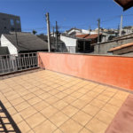 Sobrado a Venda com 3 dormitórios em Atibaia