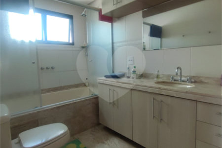 Apartamento à venda com 4 quartos, sendo 3 suítes, em Aclimação, São Paulo, SP