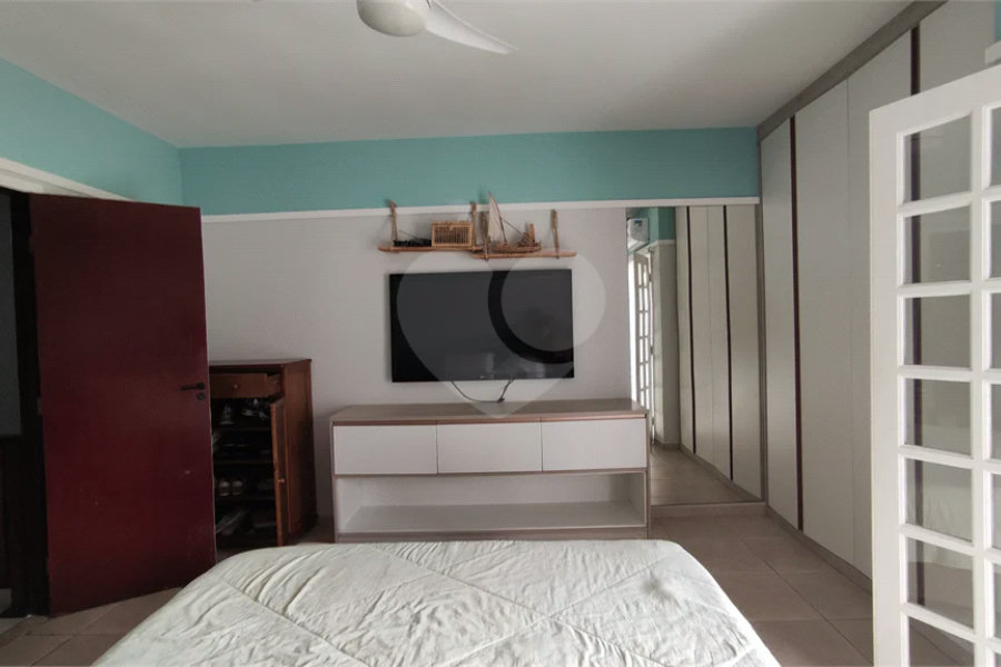 Casa à venda com 2 quartos, sendo 1 suíte, em São Lourenço, Bertioga, SP