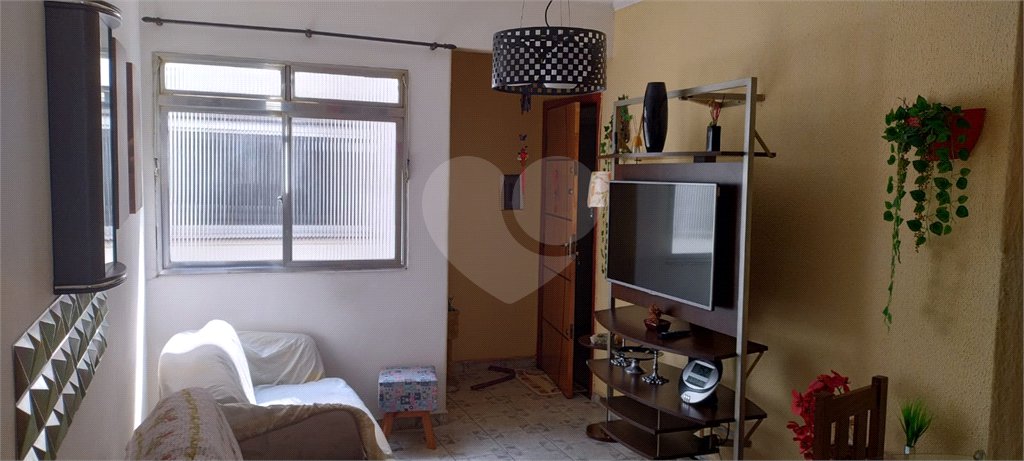 Oportunidade na Mooca: Apartamento a 370m do Metrô com Baixo Condomínio!