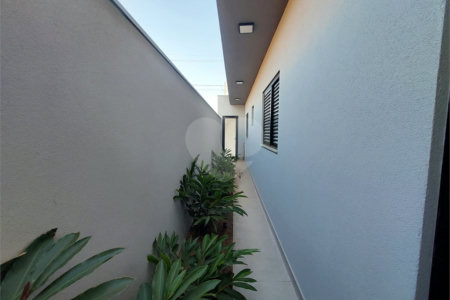 Casa Nova e Térrea no Villeneuve