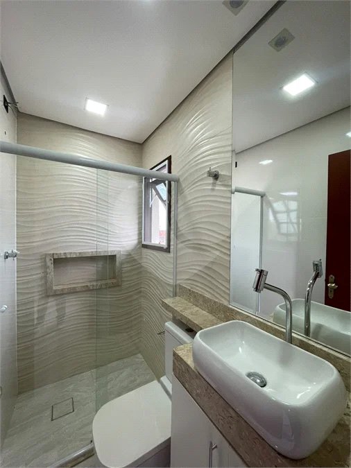 Casa para alugar com 3 quartos, sendo 1 suíte, no condomínio Florenz, Mogi das Cruzes - SP