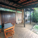 SOBRADO DE 426,0 M² COM 04 SUITES, SALÃO DE FESTAS, 06 VAGAS,06 BANHEIROS E PISCINA PARA LOCAÇÃO OU VENDA NO BARRO BRANCO