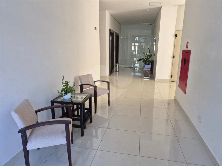Apartamento Vila Mariana ,2 dormitórios sendo 1 suíte e 2 vagas.