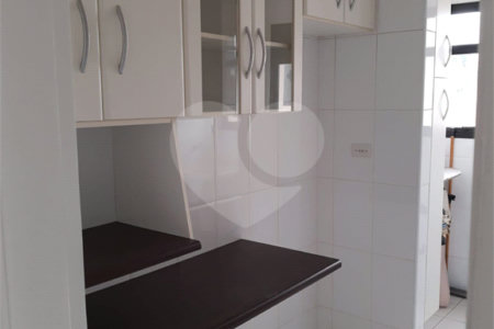 Apartamento no Condomínio Residencial Hadad.