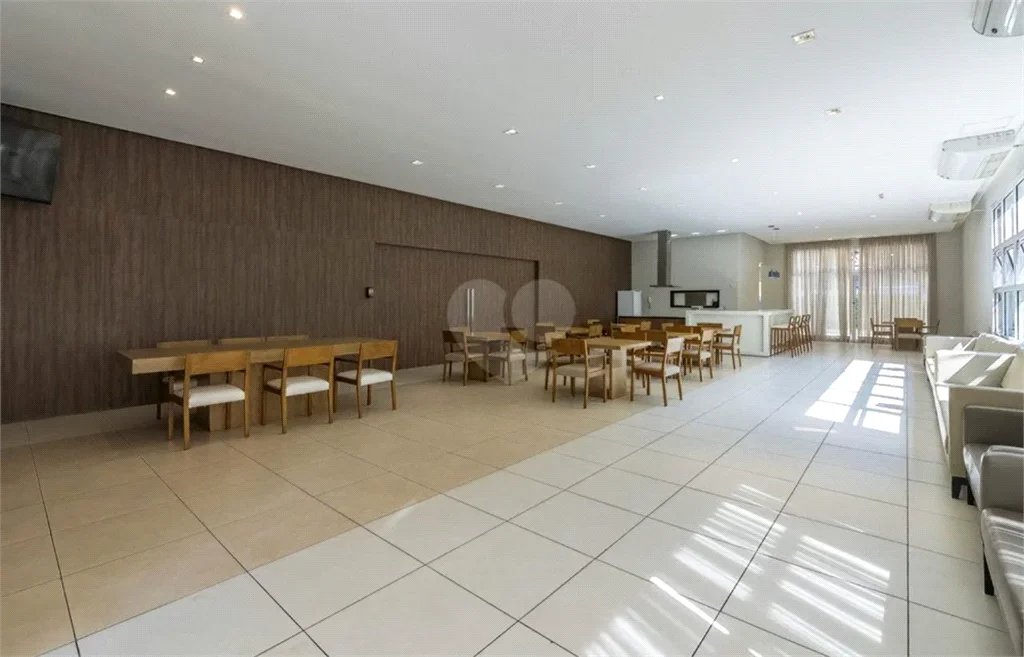 Apartamento à venda com 3 quartos, sendo 1 suíte, em Parque Reboucas, São Paulo, SP