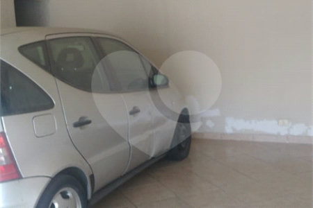 CASA A VENDA, MONTE CASTELO, 3 DORMITORIOS, 2 VAGAS DE GARAGEM, SJC/SP
