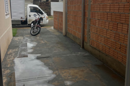 Casa à venda com 2 quartos no condomínio Eco Ville 3, Três Lagoas - MS