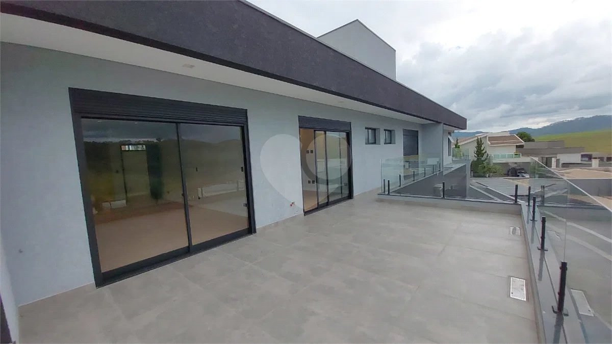 CASA ALTO PADRÃO | 5 SUÍTES | CONDOMÍNIO CLUBE – ATIBAIA