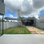 Casa à Venda no Condomínio Damha III