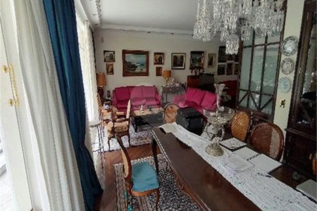 Sobrado de 344m2 à venda com 4 dormitórios no Pacaembu