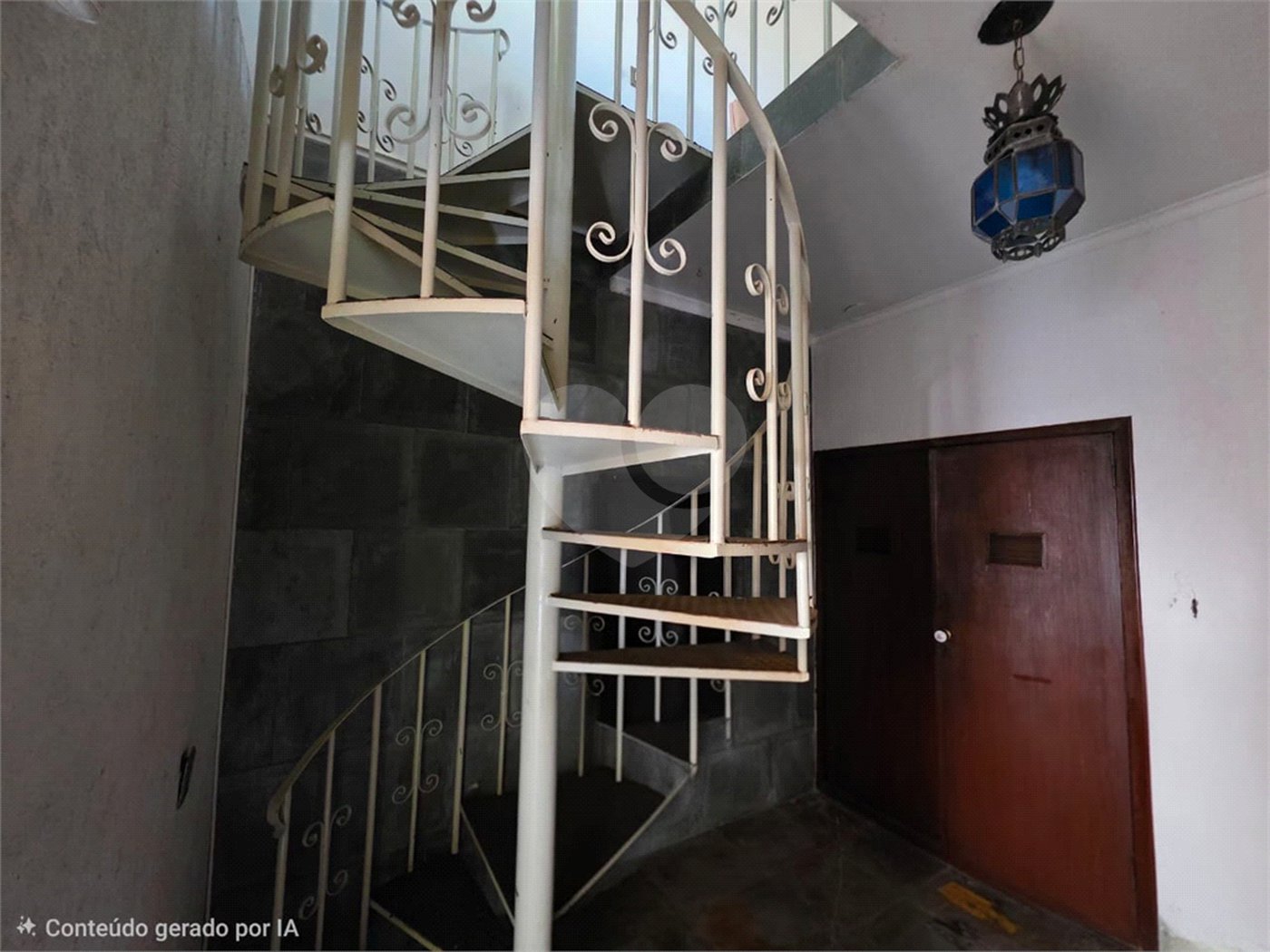 Casa Térrea 5 quartos bem localizada com piscina.