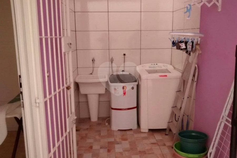 Casa térrea à venda na região do Imirim, 2 dormitórios, 2 vagas de garagem!