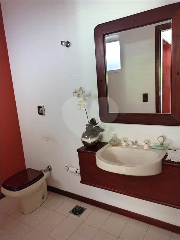 Casa à venda ou para alugar com 5 quartos, sendo 2 suítes, em Jardim Dos Estados, Poços de Caldas - MG