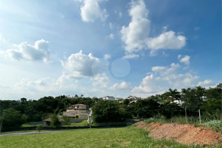 Terreno a venda no Condomínio Residencial Santa Isabel