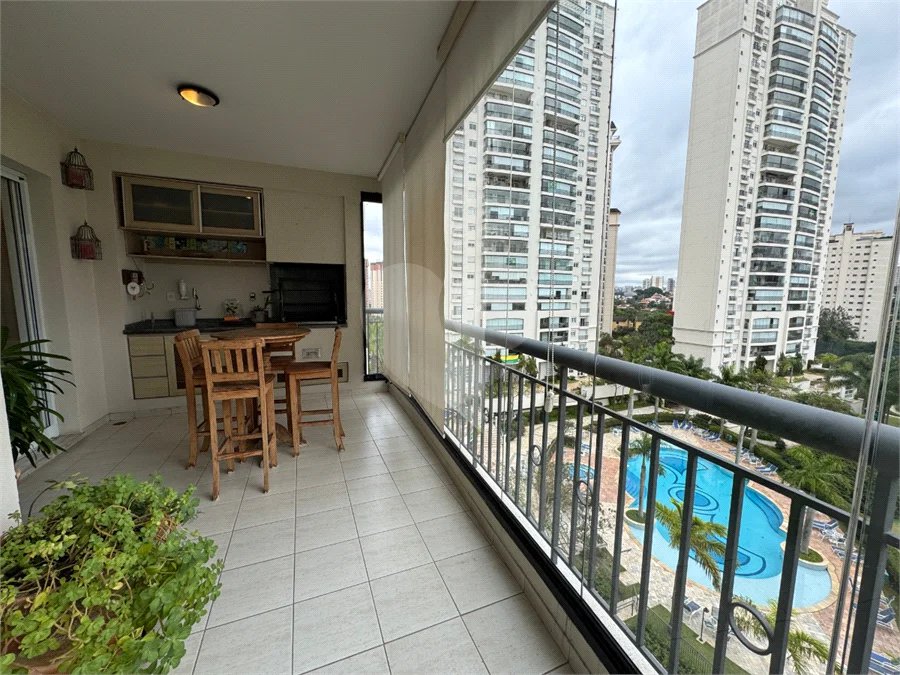 Apartamento à venda com 3 suítes em Alto da Boa Vista, São Paulo, SP