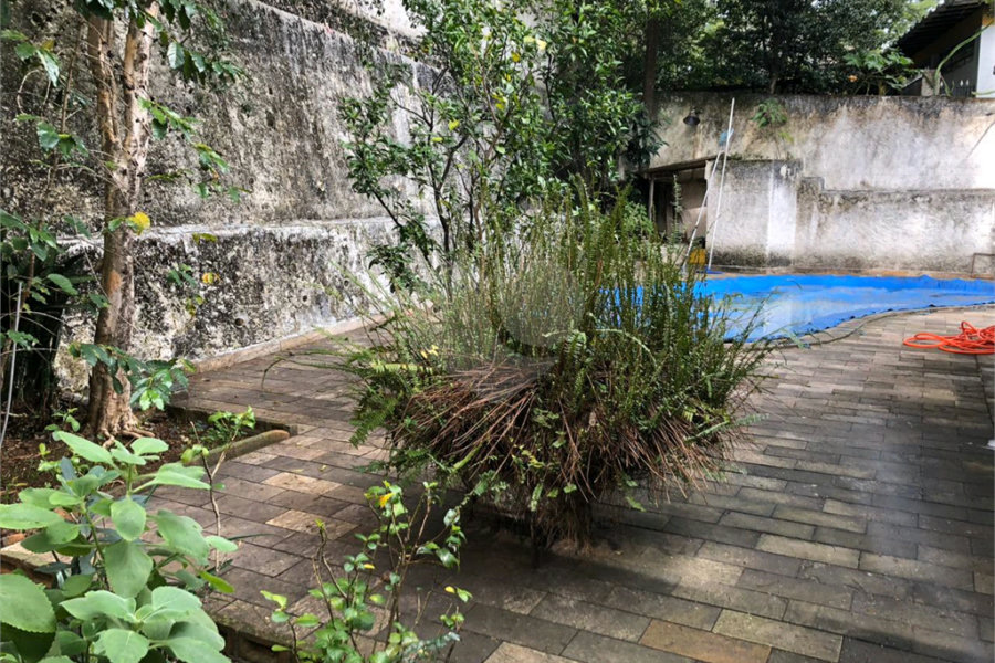 Casa Térrea Assobradada Barro branco 4 dorms 7 vagas