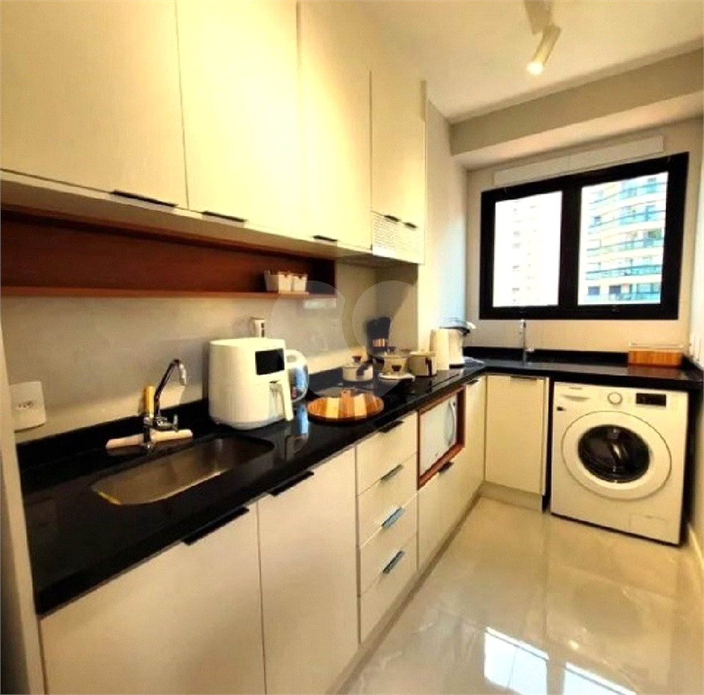 Apartamento 39m² 1 Suíte 1 banheiro Mobiliado e Reformado no Campo Belo/SP Pronto para Morar ou Investir. Estuda permuta