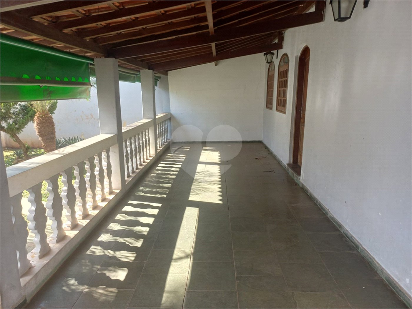 Casa térrea para venda ou locação no Parque Estancia Suíça.