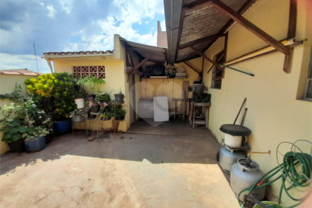 Casa multifuncional a venda na Vila Boa Vista 1