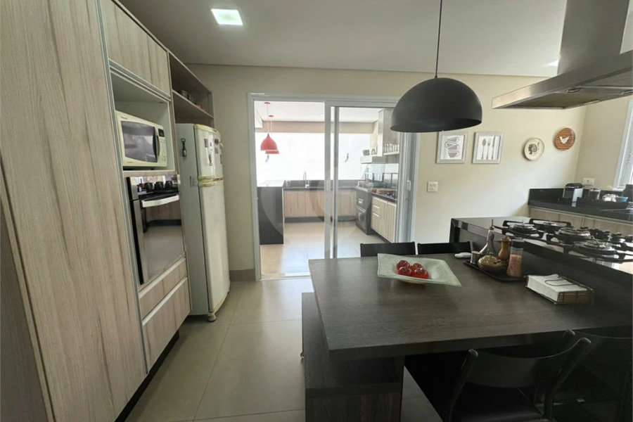 Casa de alto padrão à venda no Morada do Engenho em Piracicaba - SP.