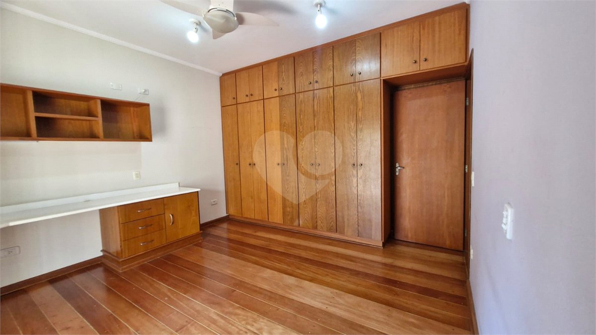 Casa sofisticada à venda em bairro nobre de Atibaia | 3 dormitórios | 408 m²