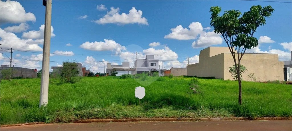 Excelente oportunidade no loteamento Terra Di Treviso! Terreno pronto para construir, com ótima topo