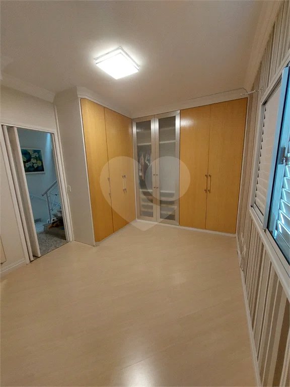 Sobrado á venda com 102m²- Vila Bertioga.