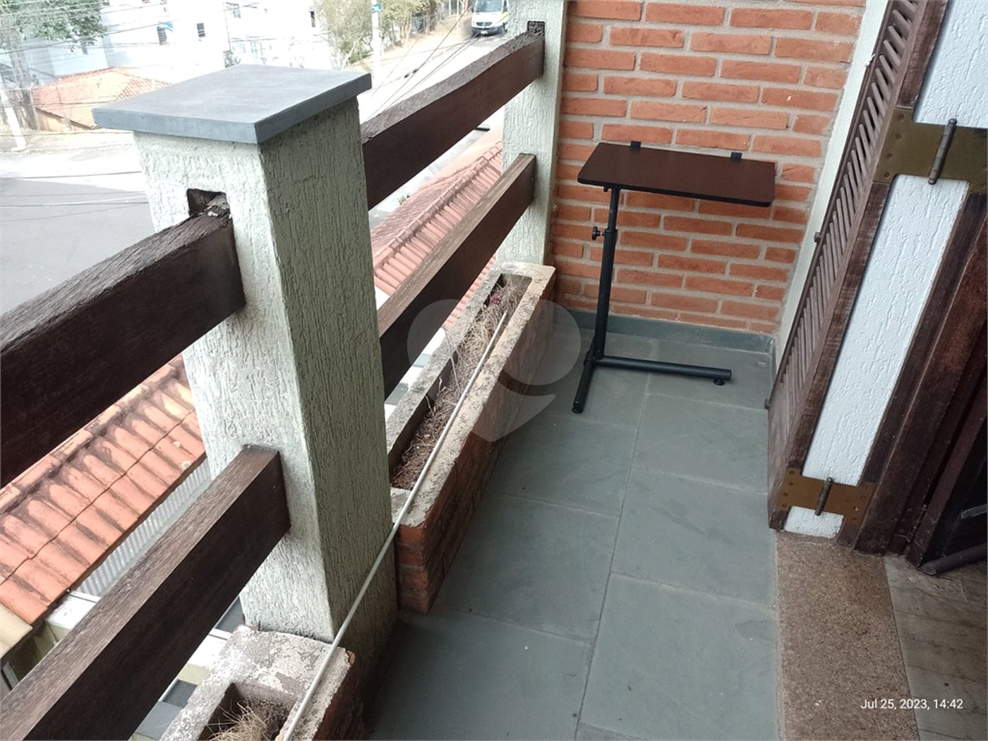 Oportunidade! Super sobrado em rua tranquila e ótima localização