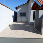 Casa térrea em Araraquara/SP.