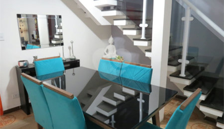 Sobrado à venda com 3 quartos em Vila Bertioga, São Paulo, SP