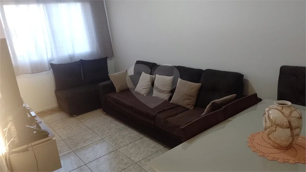 Apartamento com 80m² , 2 dormitórios , sendo 1 suíte , 1 vaga , à venda na Vila Tibiriça , em Santo André.