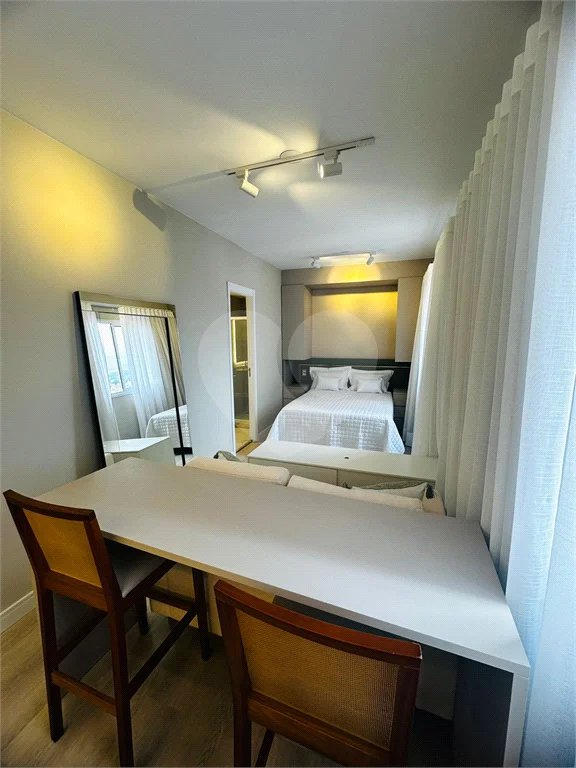 Studio mobiliado, a venda com 27m² - Lazer completo